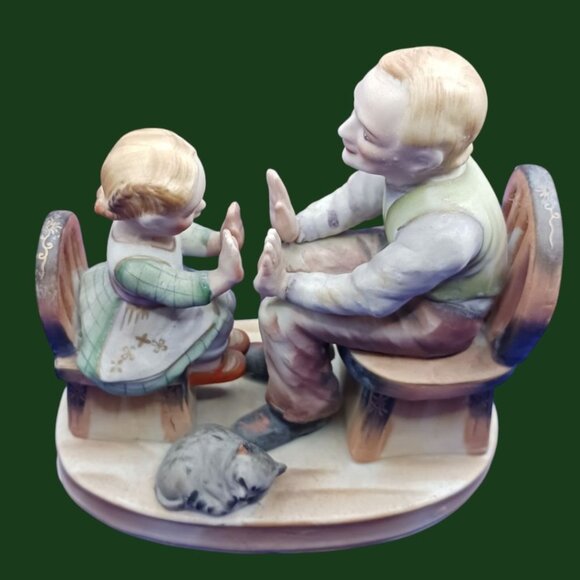 Shafford vtg grandpa & grandaughter Figurine "Pat- A -Cake" Scene Collectible m - Picture 2 of 14